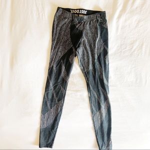 Nike High Waisted Print Leggings